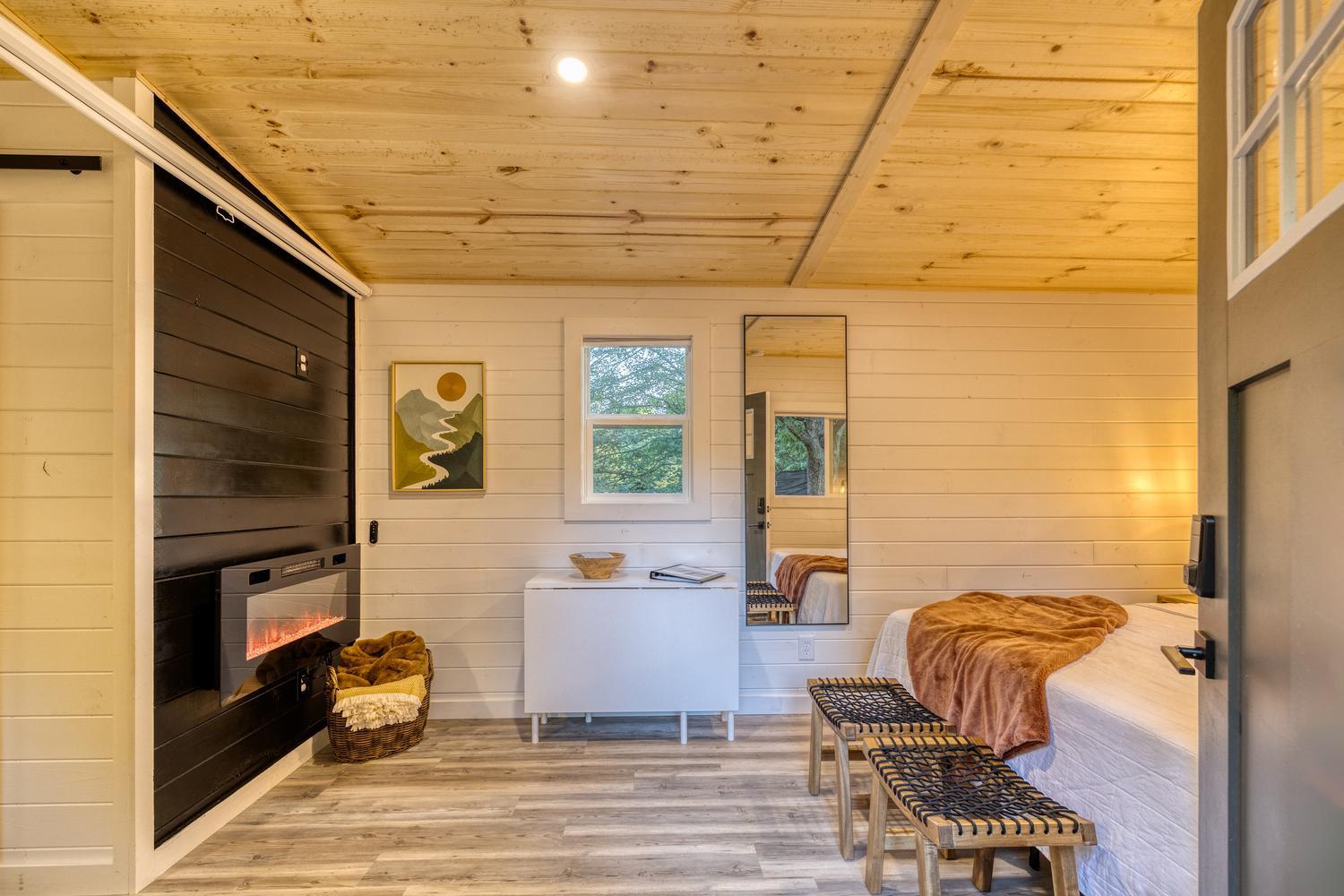 Couples Retreat: King Bed:Hot Tub:Firepit & More بلو ريدج المظهر الخارجي الصورة